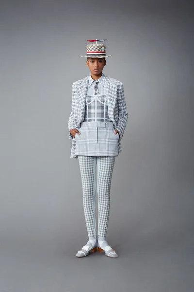 Look 10